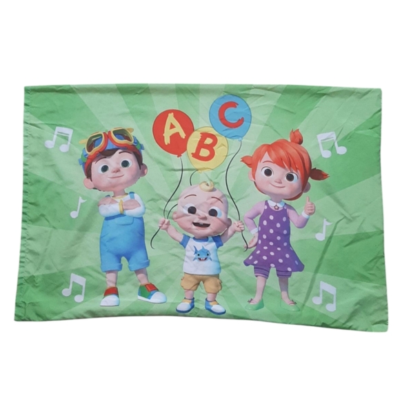 Cocomelon & Toy Story 4 Toddler Bedding Set Pillow Cases & Comforters Bundle - Picture 7 of 14